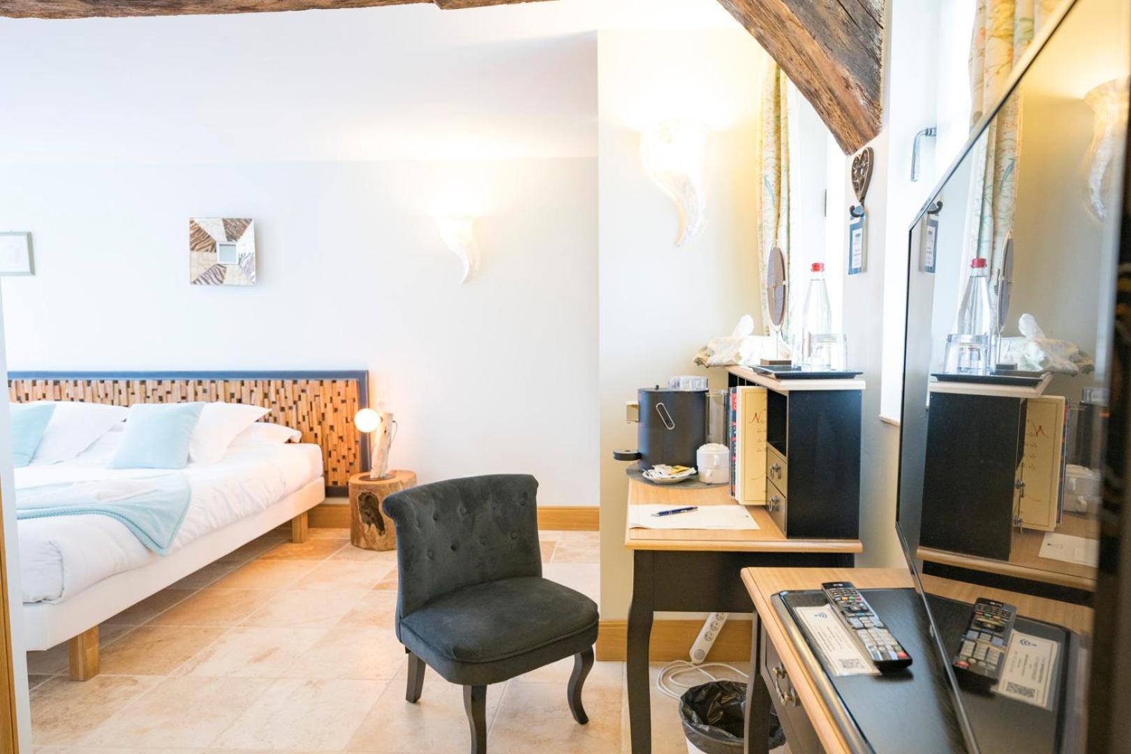 Chateau De Tilly Boissey-le-Chatel Bagian luar foto