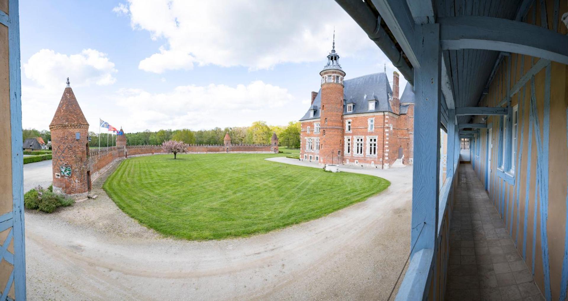 Chateau De Tilly Boissey-le-Chatel Bagian luar foto